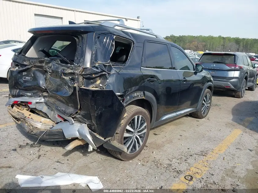 2024 NISSAN PATHFINDER PLATINUM FWD