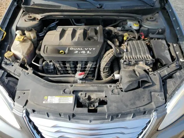 2013 CHRYSLER 200 LX  