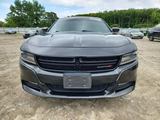 2017 DODGE CHARGER SXT  