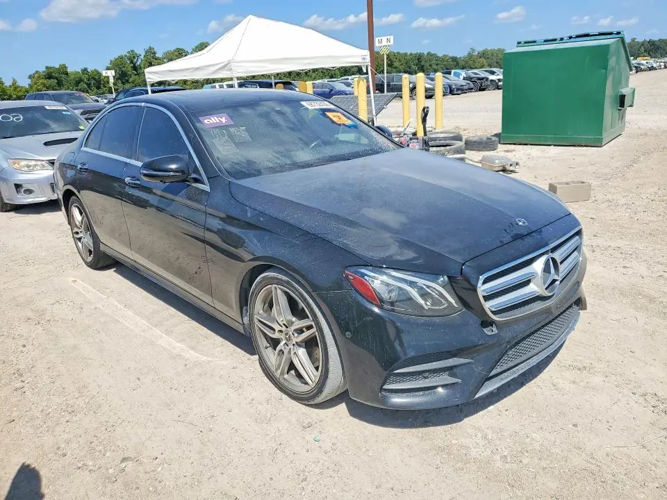 2019 MERCEDES-BENZ E 300  