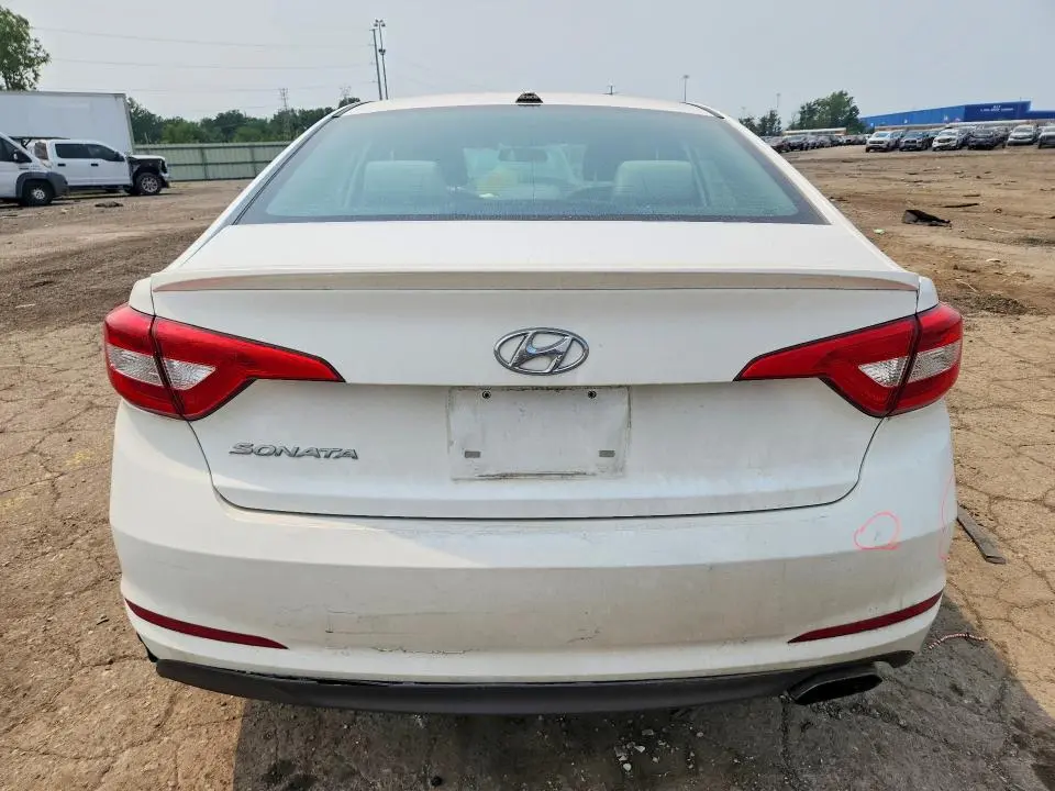2016 HYUNDAI SONATA SE  
