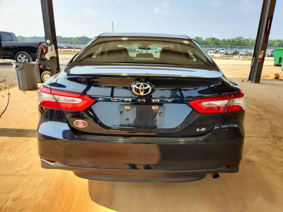 2018 TOYOTA CAMRY LE  