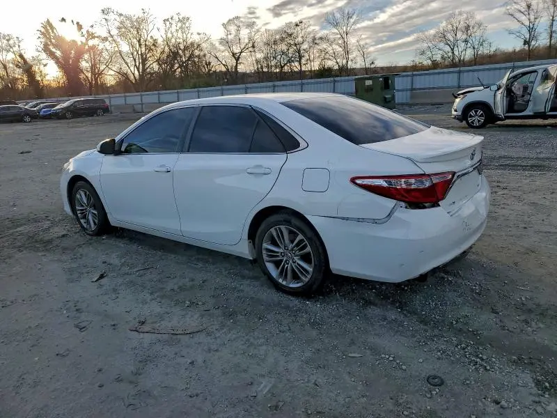 2016 TOYOTA CAMRY LE  