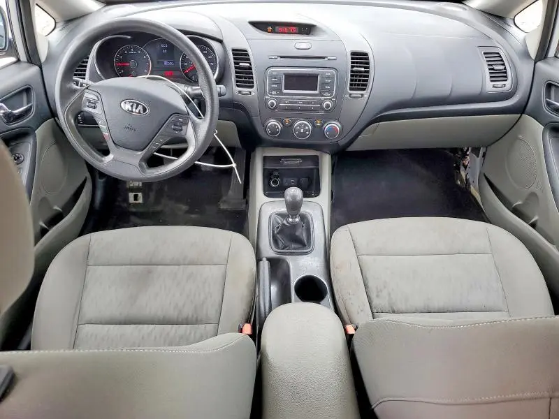 2016 KIA FORTE LX  