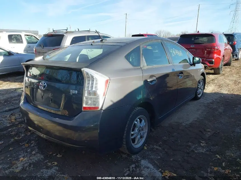 2010 TOYOTA PRIUS III