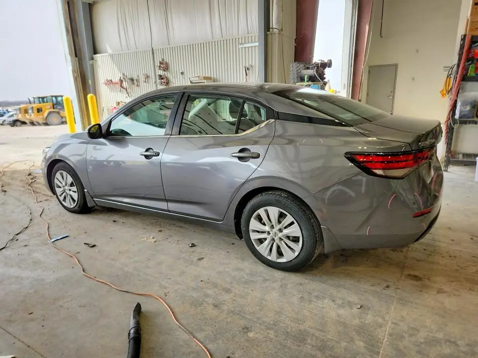 2022 NISSAN SENTRA S  