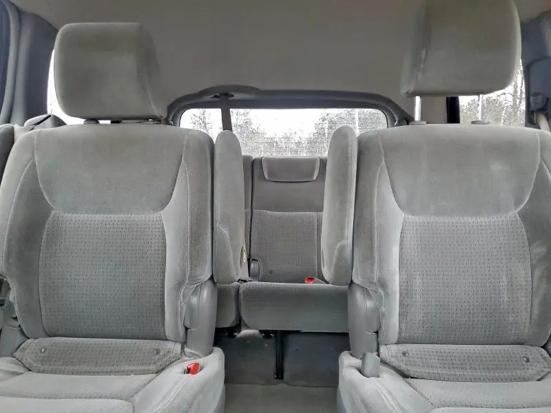 2010 TOYOTA SIENNA CE  