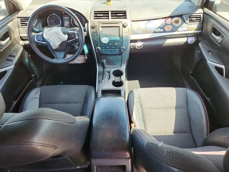 2017 TOYOTA CAMRY SE  