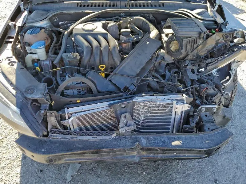 2015 VOLKSWAGEN JETTA BASE  