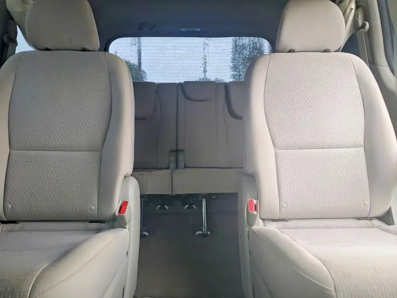 2018 KIA SEDONA LX  