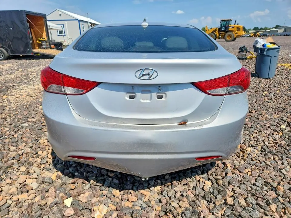 2012 HYUNDAI ELANTRA GLS  