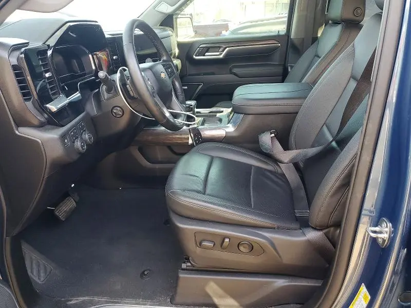 2024 CHEVROLET SILVERADO K1500 LTZ  