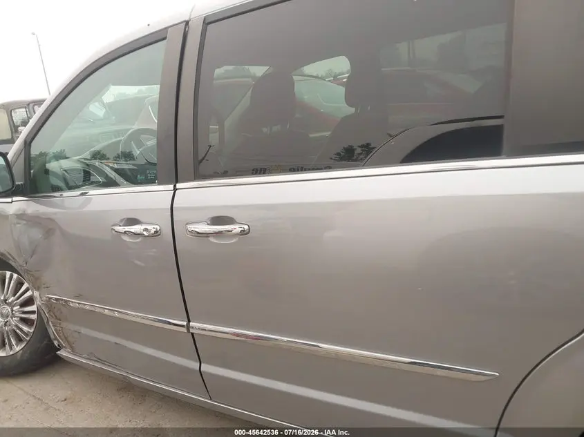 2015 CHRYSLER TOWN & COUNTRY TOURING-L