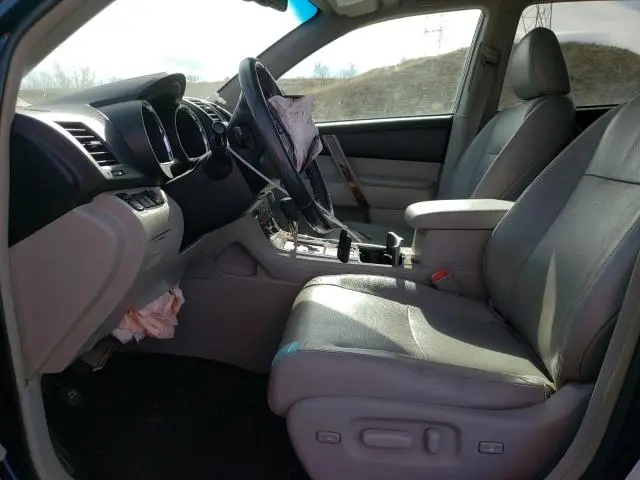 2013 TOYOTA HIGHLANDER LIMITED