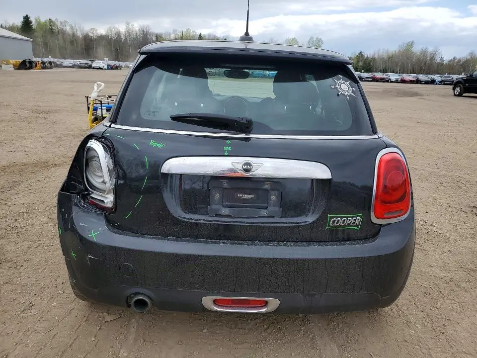 2016 MINI COOPER   