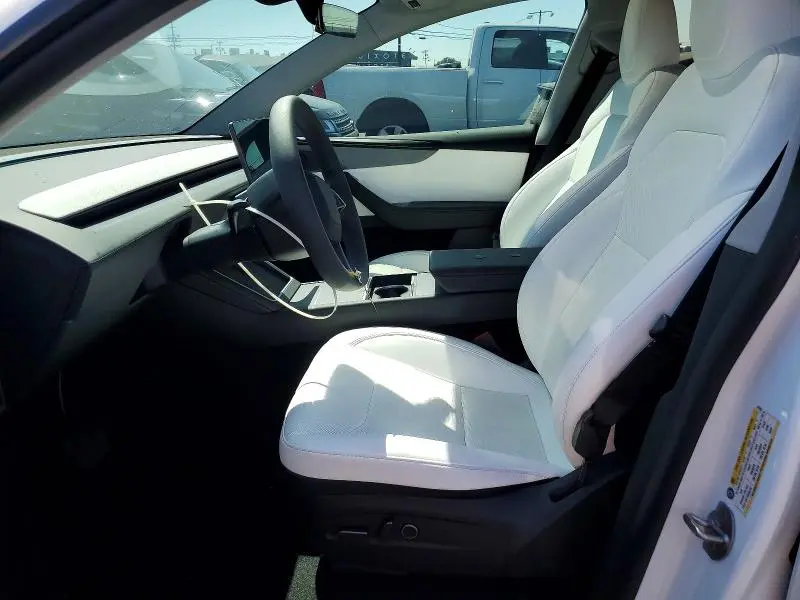 2026 TESLA MODEL Y   