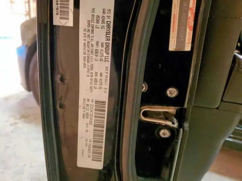 2014 DODGE CHARGER R  