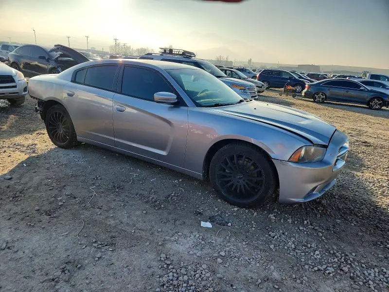 2014 DODGE CHARGER SE  