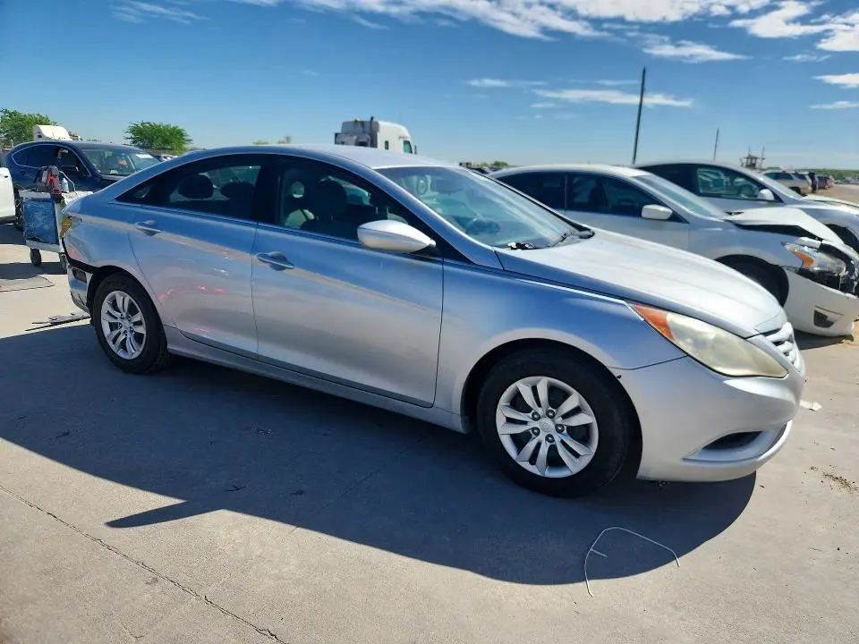 2012 HYUNDAI SONATA GLS  