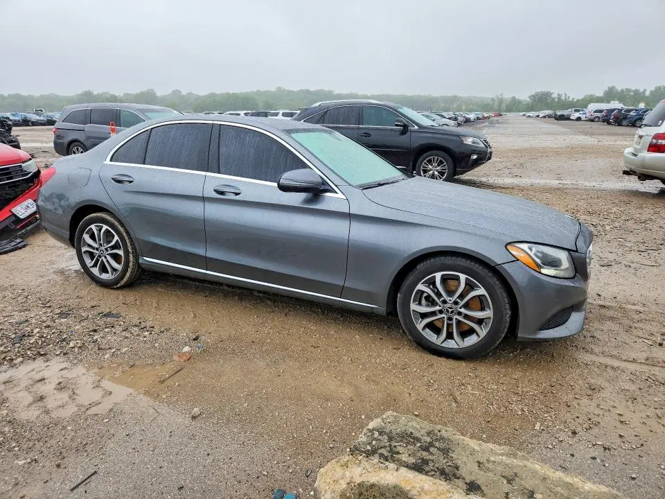 2017 MERCEDES-BENZ C 300  