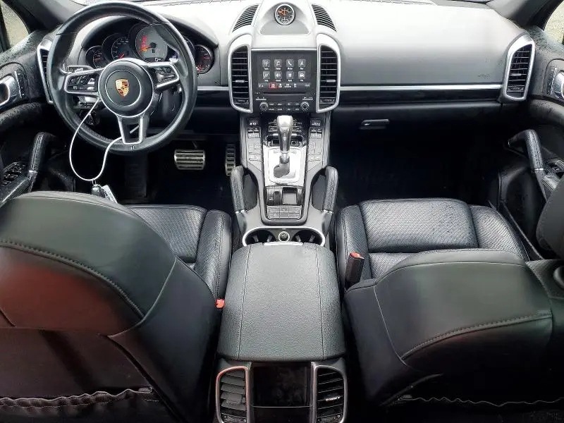 2018 PORSCHE CAYENNE S  