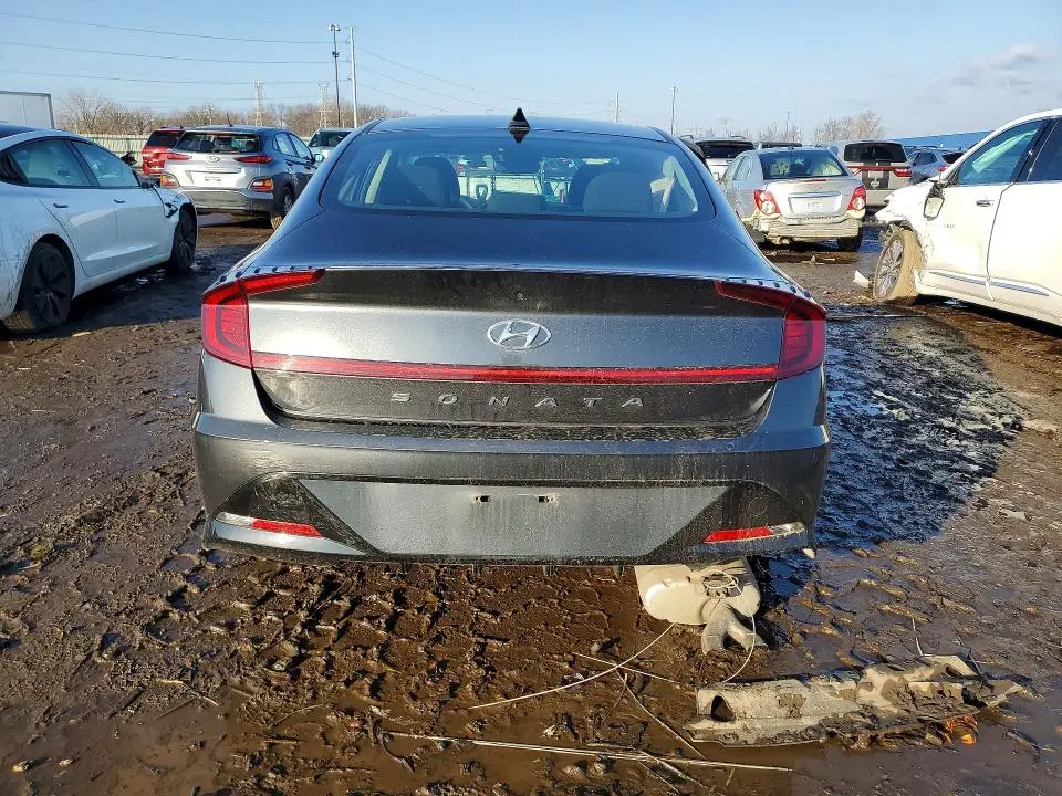 2022 HYUNDAI SONATA SEL  