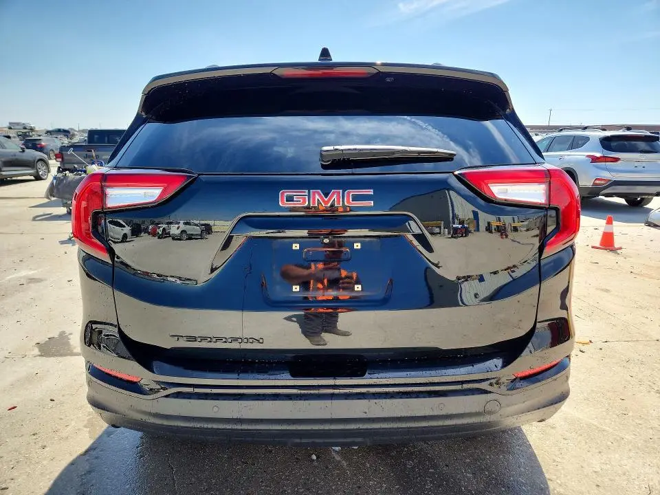 2022 GMC TERRAIN SLT  
