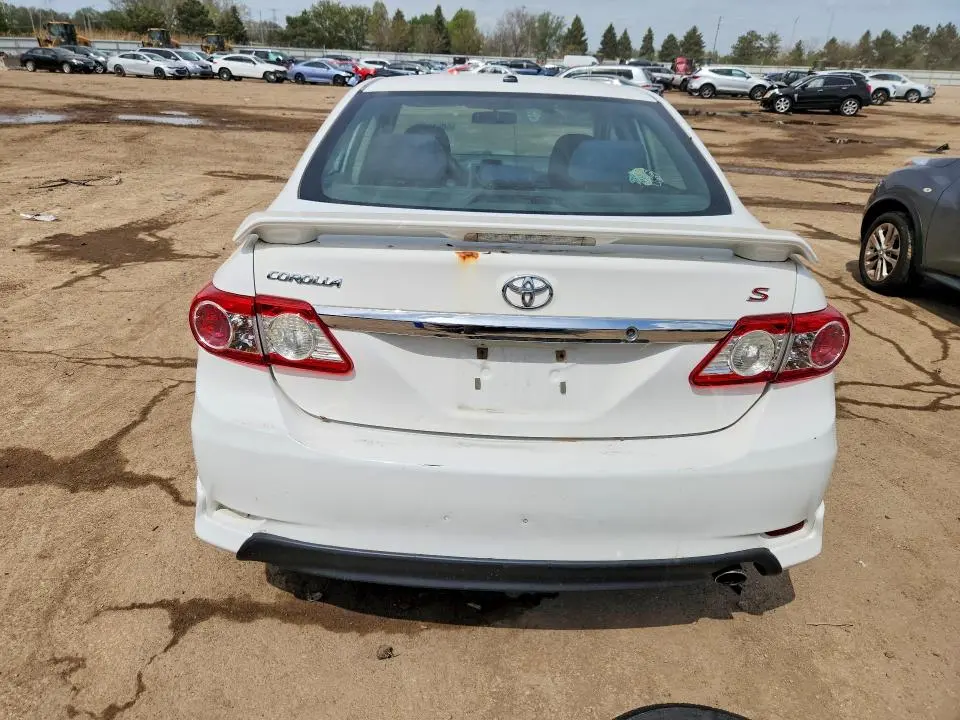 2013 TOYOTA COROLLA S  