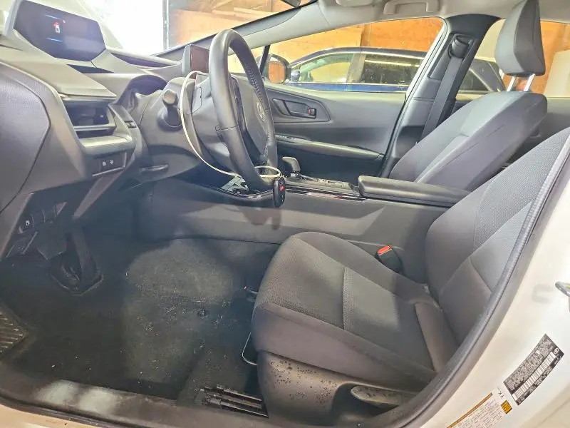 2023 TOYOTA PRIUS LE  