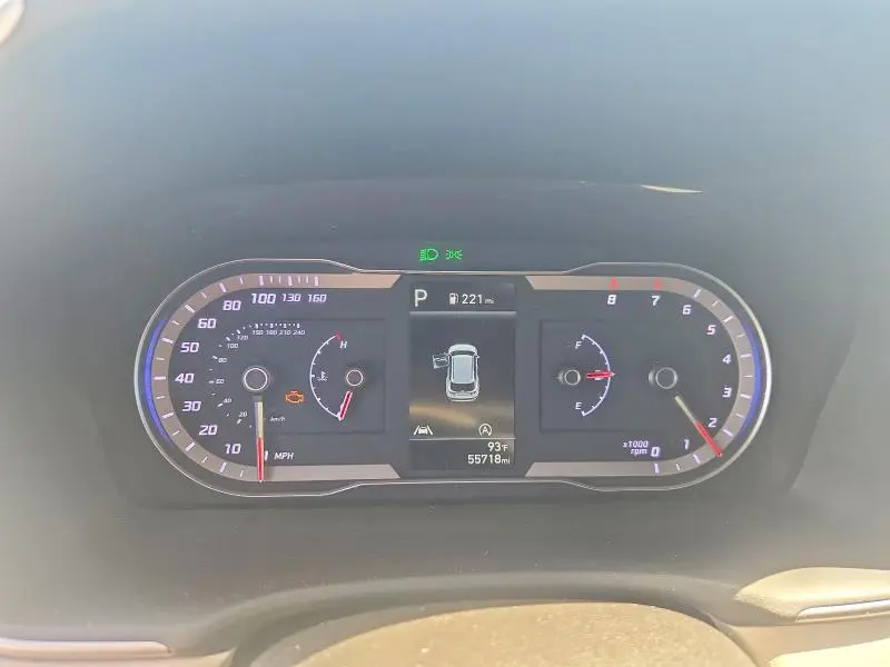 2023 HYUNDAI TUCSON SE  