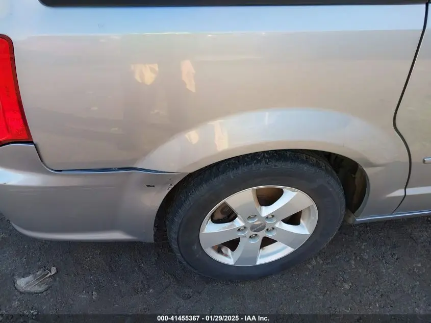 2013 DODGE GRAND CARAVAN SE