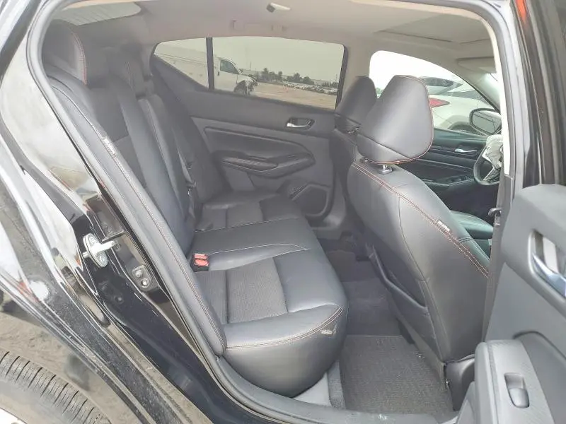 2021 NISSAN ALTIMA SR  