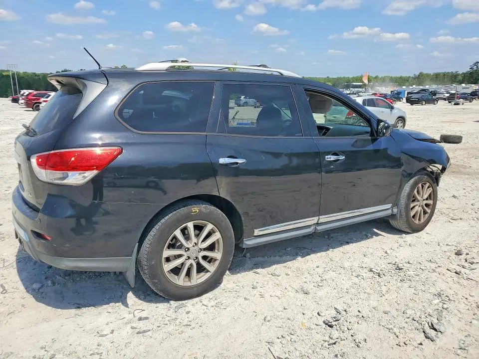 2015 NISSAN PATHFINDER SL  