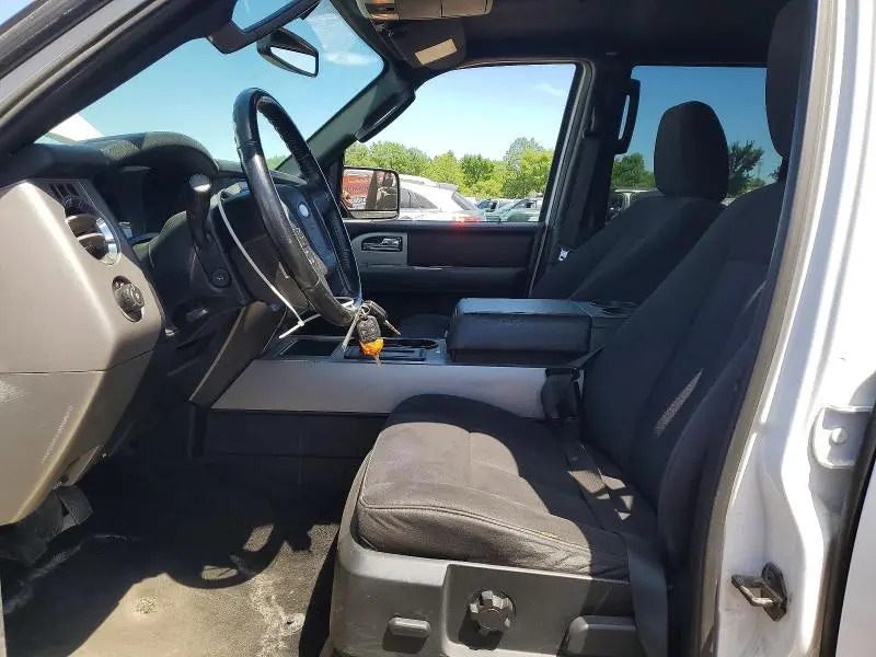2017 FORD EXPEDITION EL XLT  