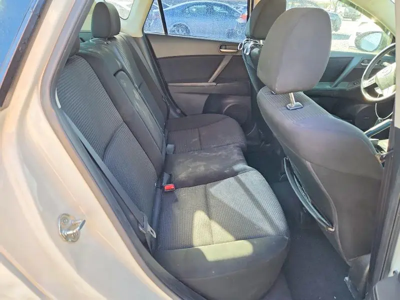 2013 MAZDA 3 I  