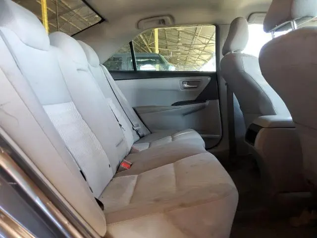 2016 TOYOTA CAMRY LE  