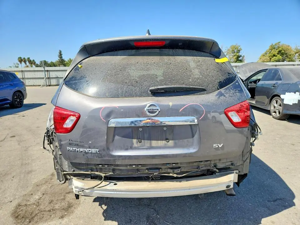 2019 NISSAN PATHFINDER SV  