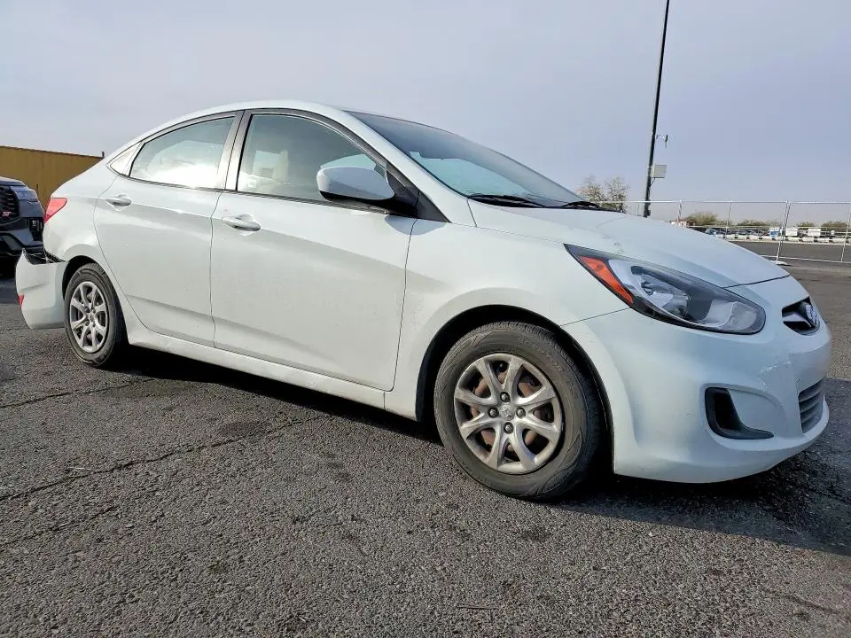 2013 HYUNDAI ACCENT GLS  