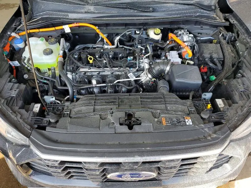 2025 FORD ESCAPE ST LINE SELECT  