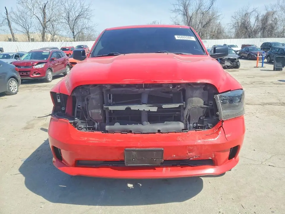 2016 RAM 1500 ST  