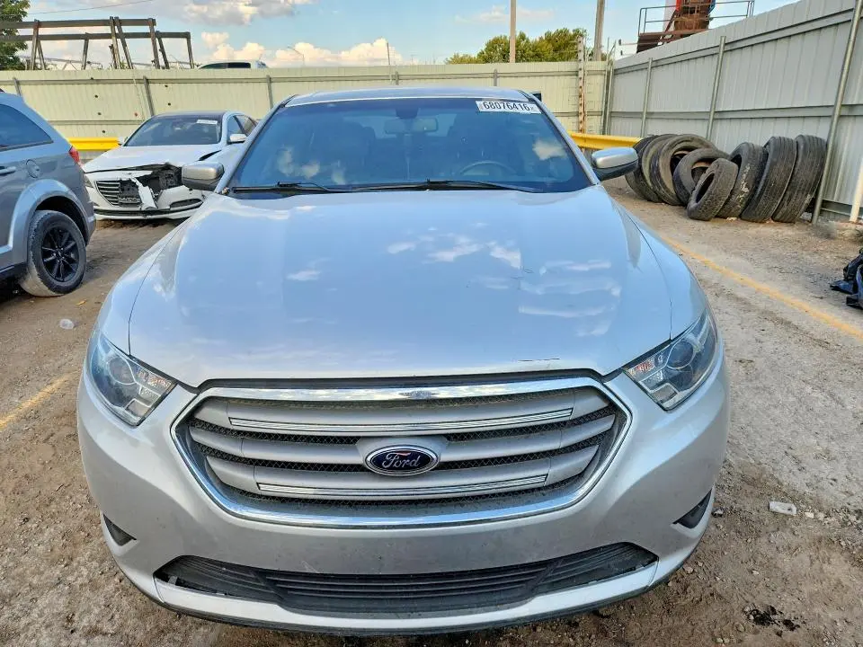2016 FORD TAURUS SEL  