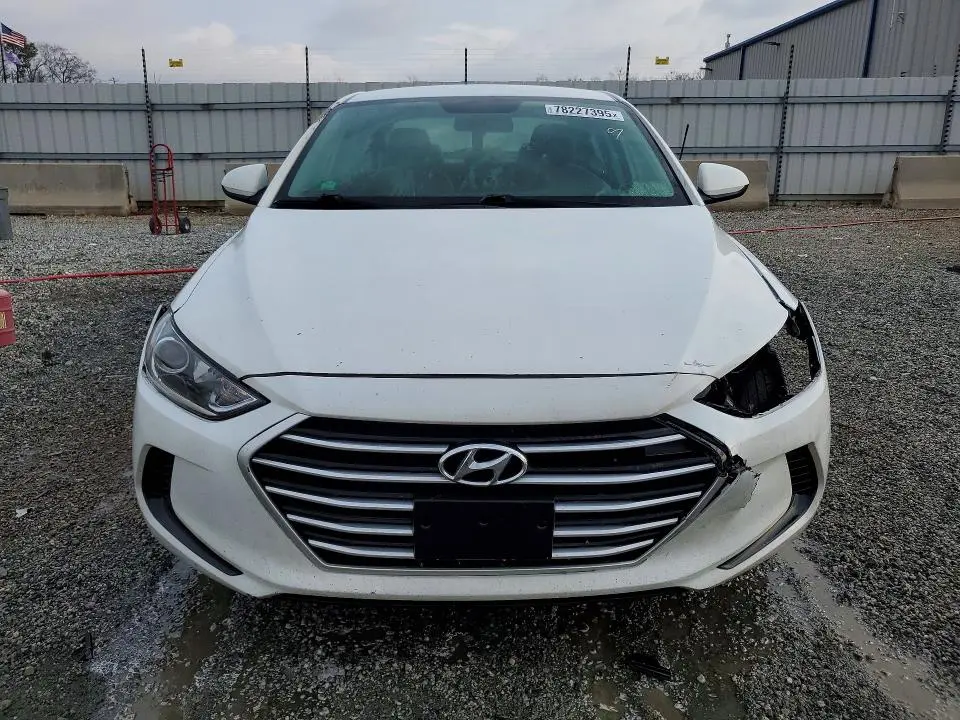 2017 HYUNDAI ELANTRA SE  