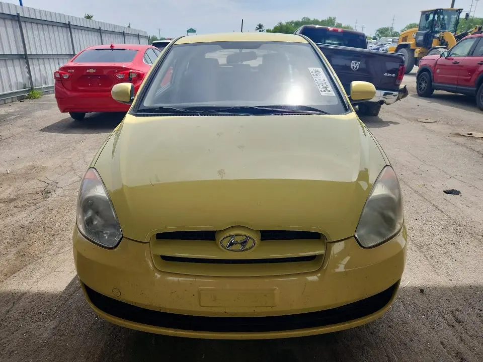 2010 HYUNDAI ACCENT GS  