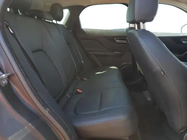 2017 JAGUAR F-PACE PREMIUM  
