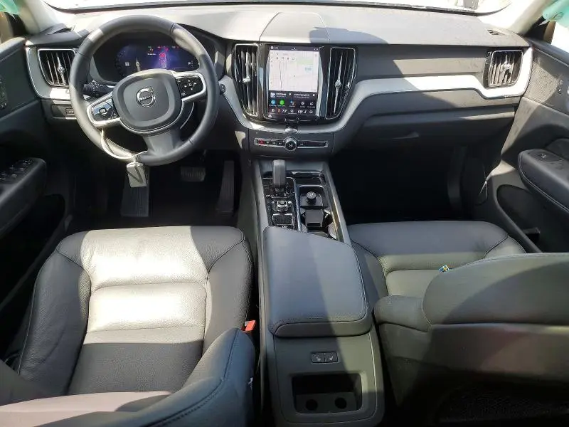 2025 VOLVO XC60 PLUS  