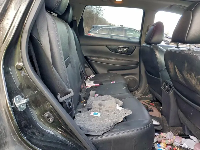 2017 NISSAN ROGUE SV  