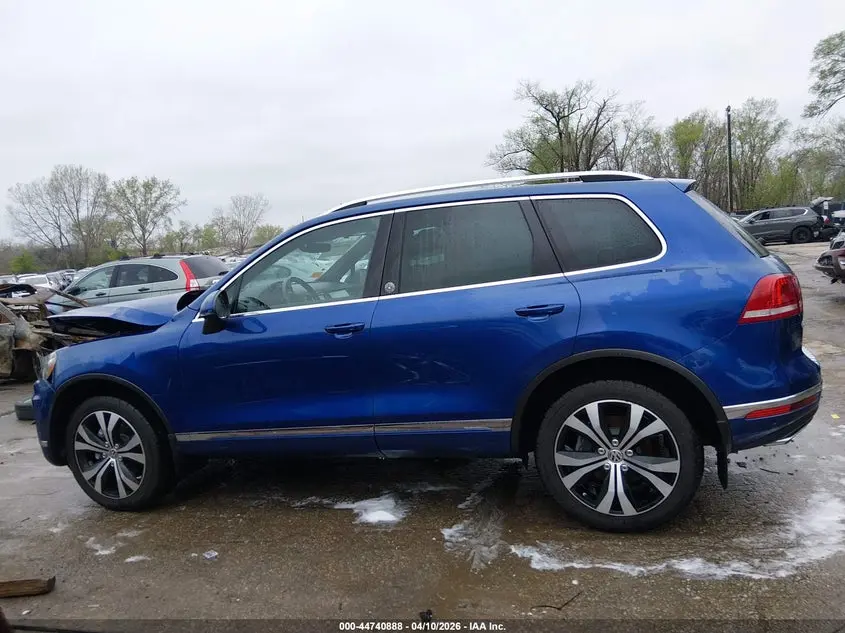 2017 VOLKSWAGEN TOUAREG V6 WOLFSBURG EDITION