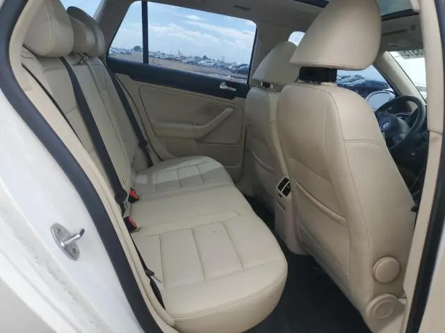 2011 VOLKSWAGEN JETTA TDI  