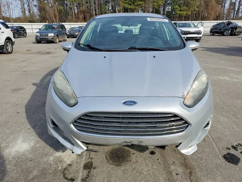 2016 FORD FIESTA SE  