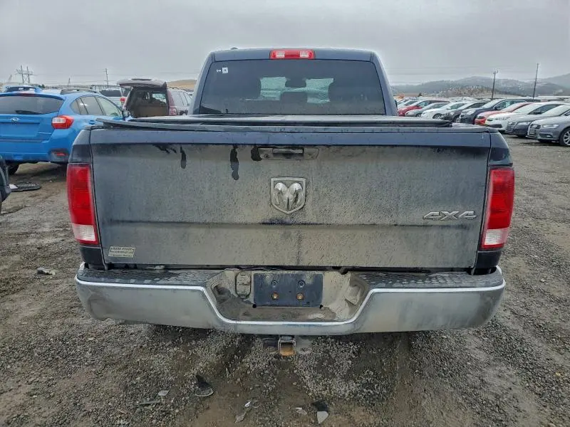 2016 RAM 1500 ST  